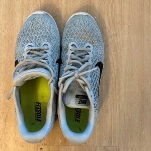 Nike Air Max Sequent 2